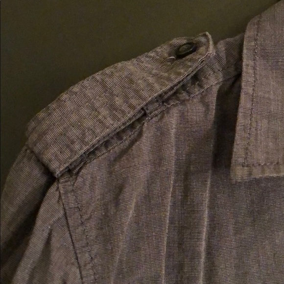 American Rag button down size M with roll sleeves - Picture 6 of 8